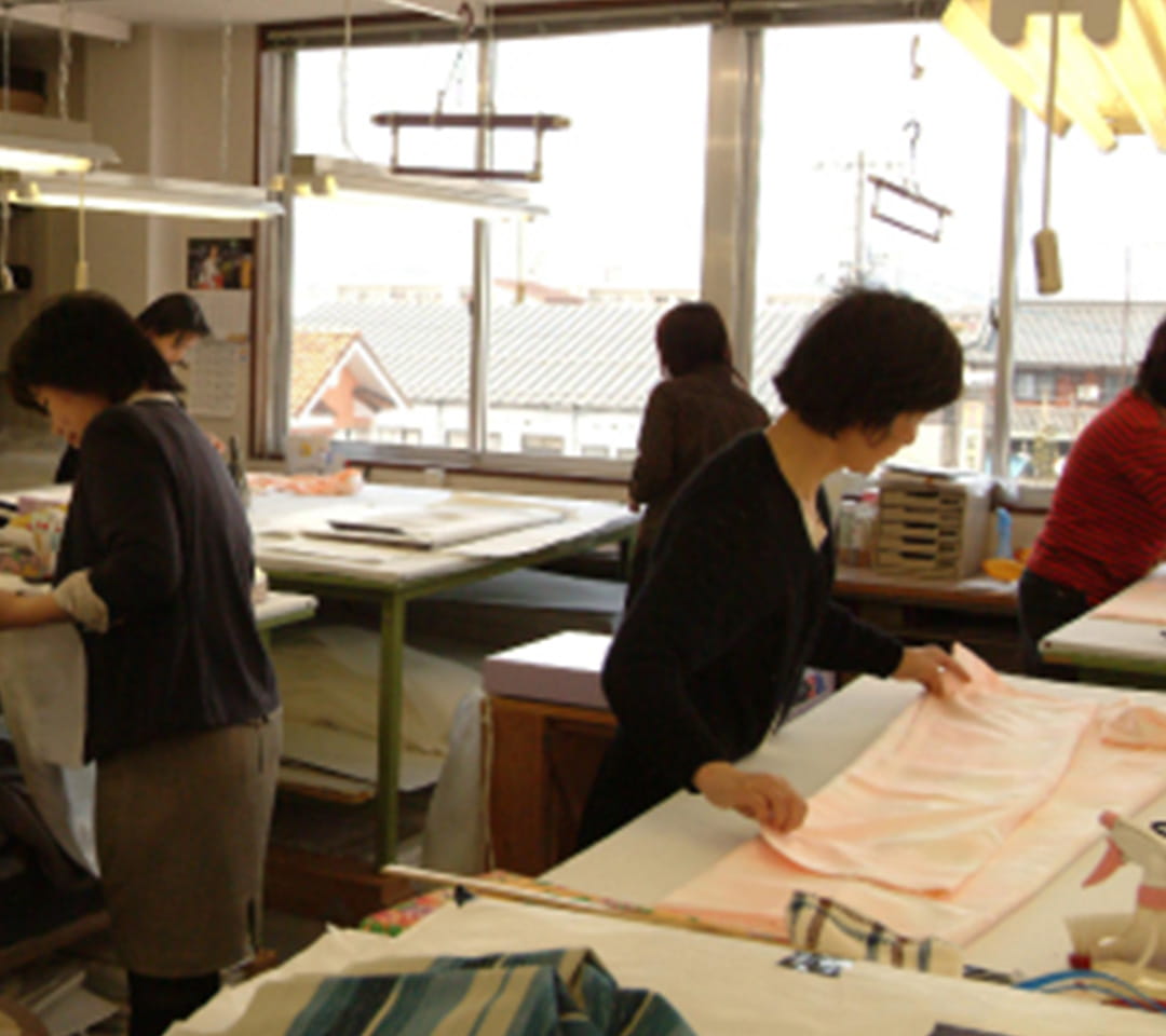 きものを長もちさせるプロのアフターケア